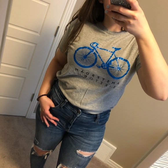 Amsterdam Souvenir Tee - Picture 2 of 5